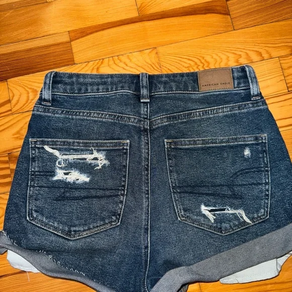 AE Mom Jean - Picture 3 of 5